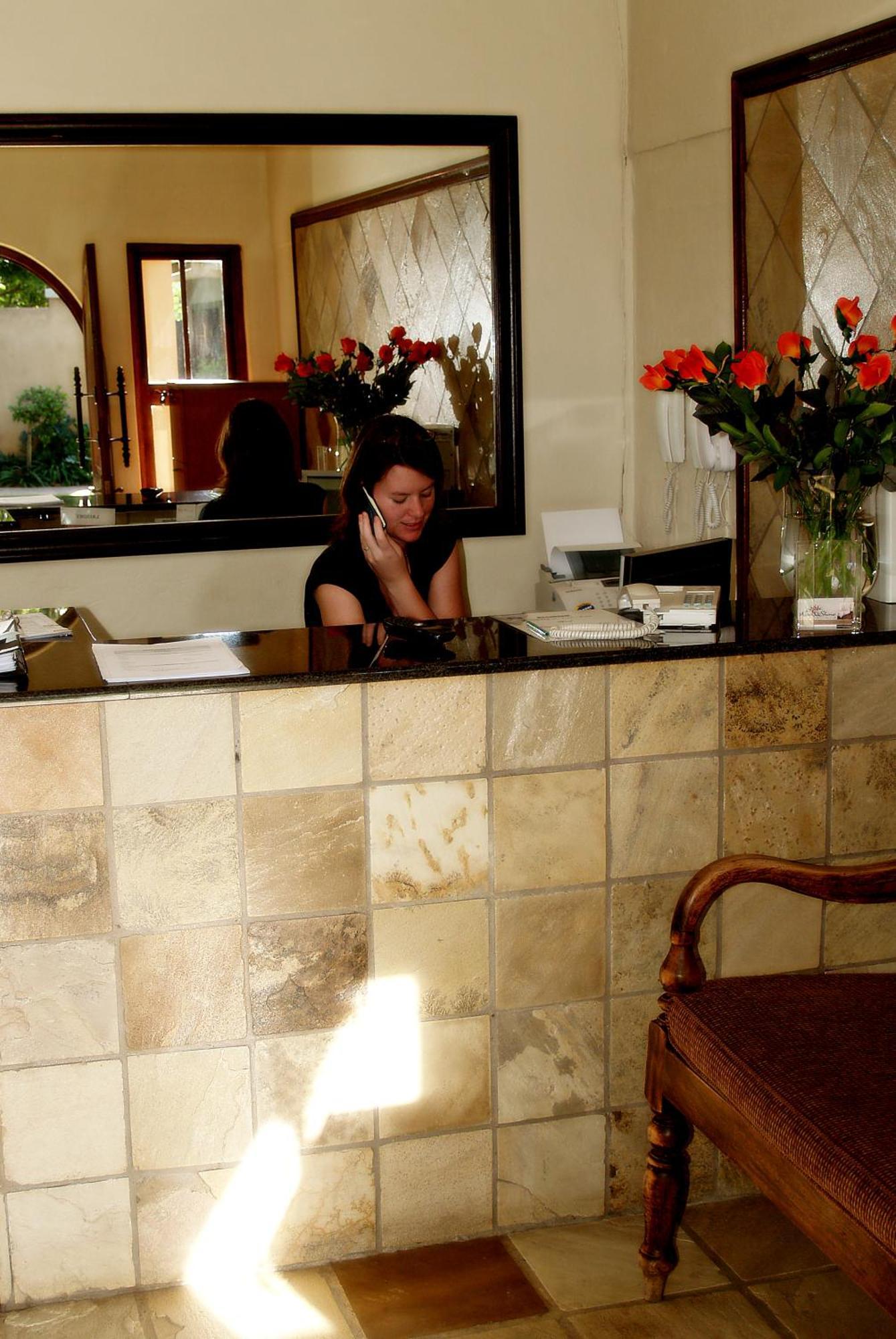 Rise And Shine Lodge Bloemfontein Buitenkant foto